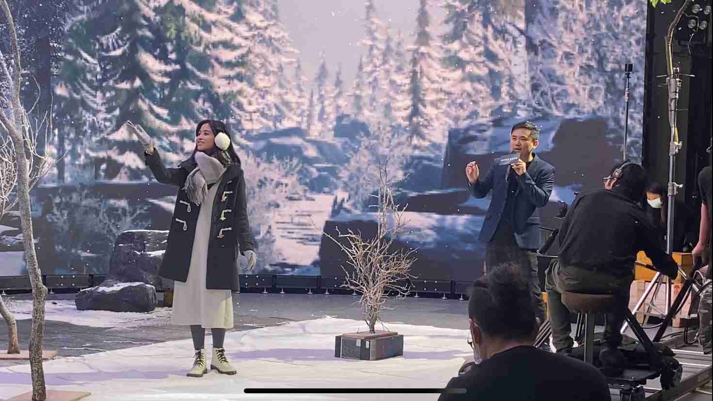 蓝狮在线以ALED先进显屏技术，，，，与金马奖视觉特效团队“再现影像”携手合作打造LED虚拟摄影棚，，提供沉浸式表演体验，，，并精简拍摄成本与时间