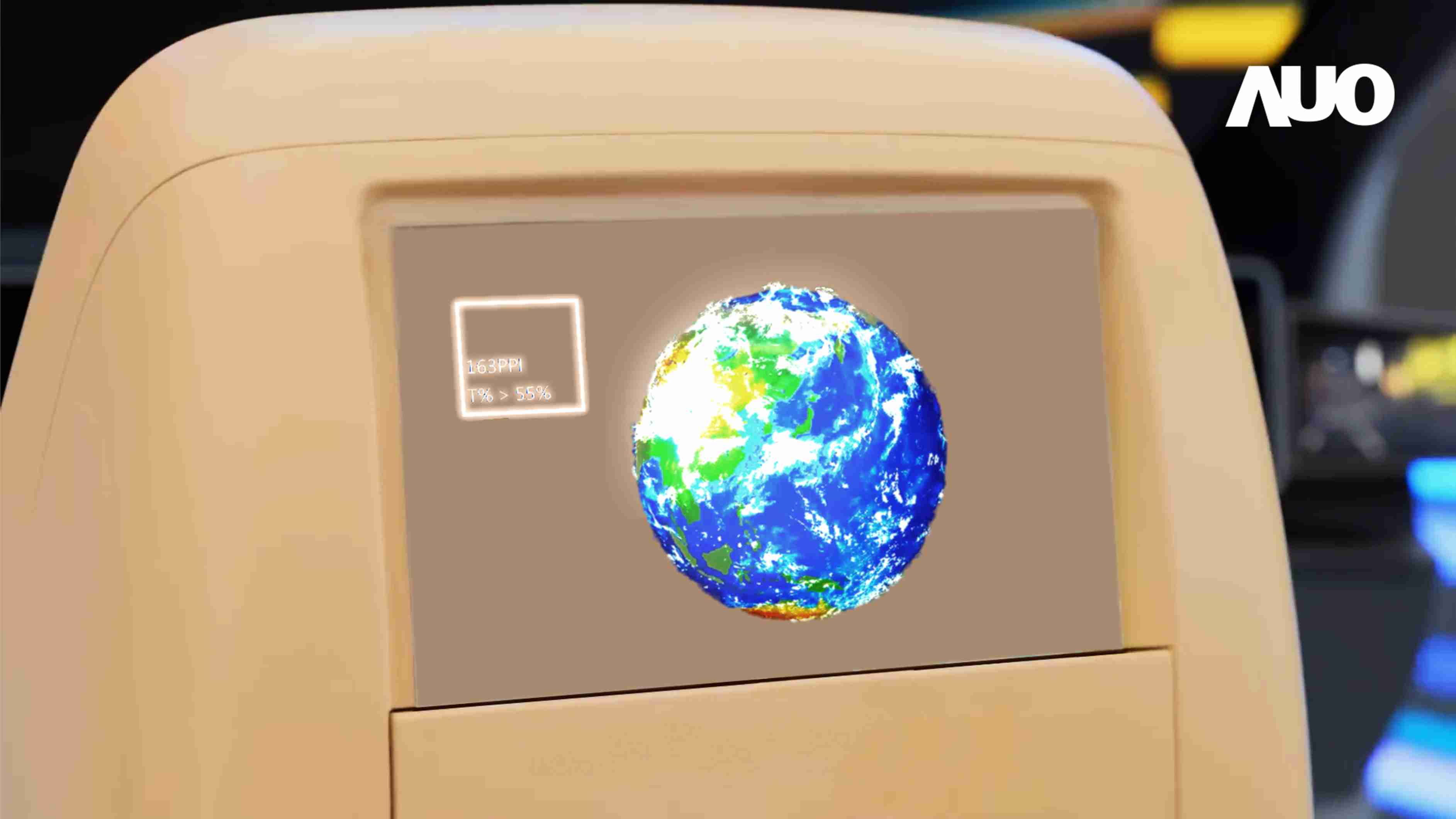 蓝狮在线突破设计与制程挑战，，，，推出全球最高分辨率163ppi的13.5吋透明Micro LED面板，，并积极布局智能车市场，，，，以期拓展透明显示应用的可能性